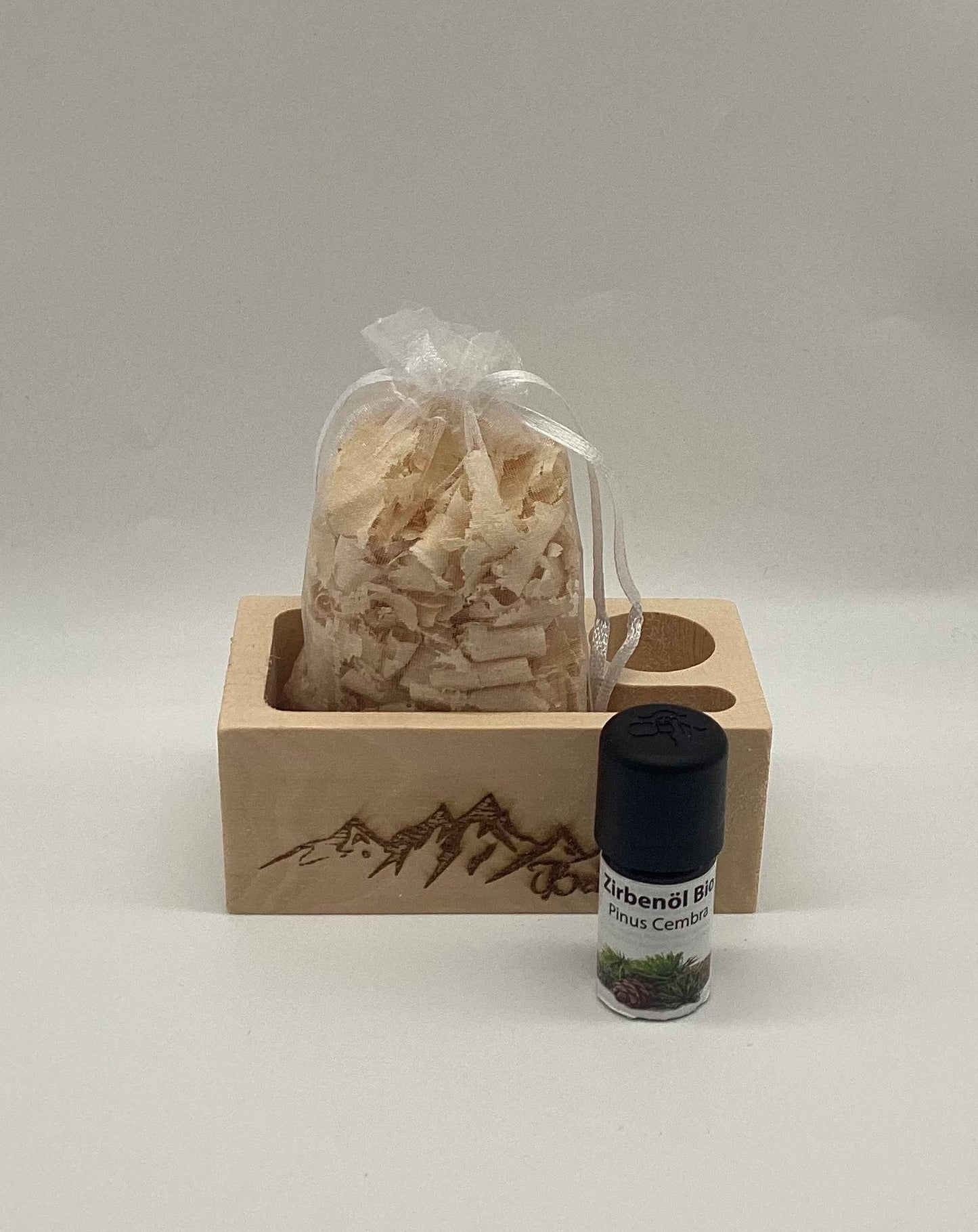 Zirbenset Bergliebe (Zirbenholz, Zirbenspäne und 5ml Bio-Zirbenöl)