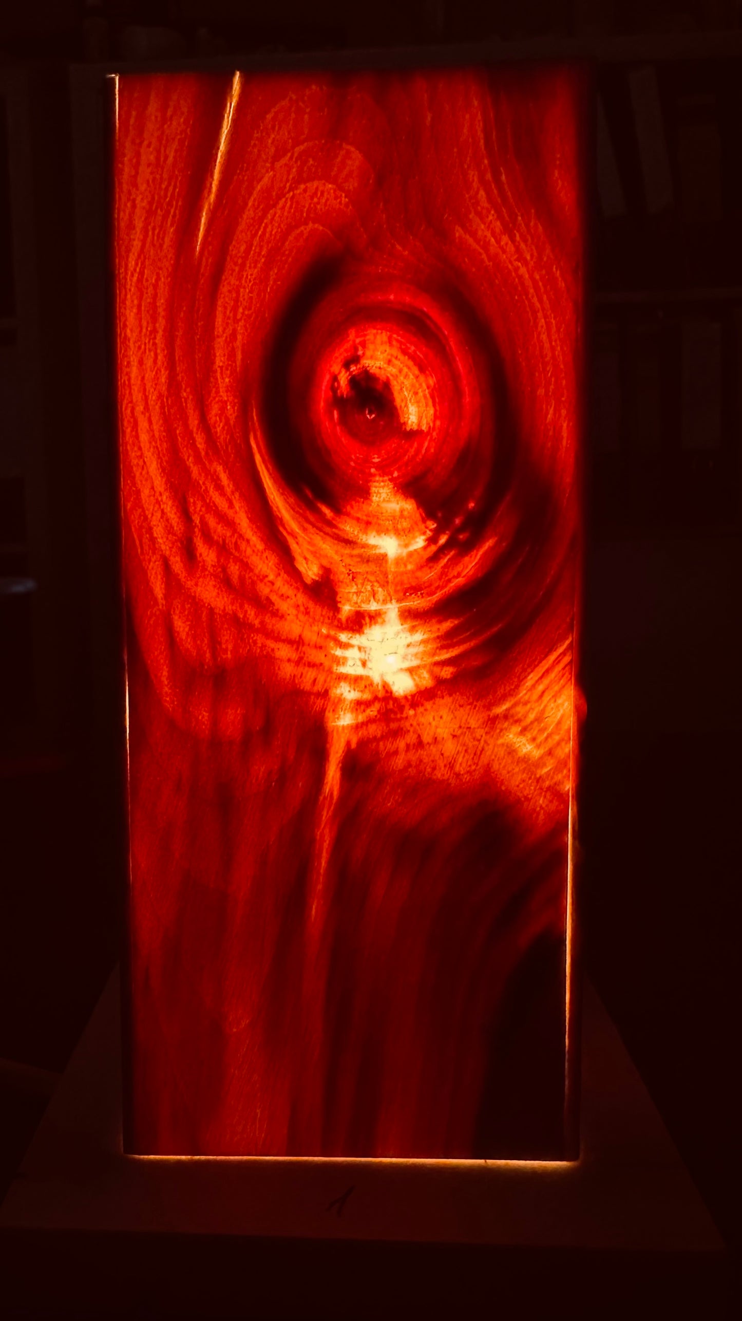 Zirbenlampe: Natürliches Leuchtholz mit Schalter und Stecker Model #01/2026